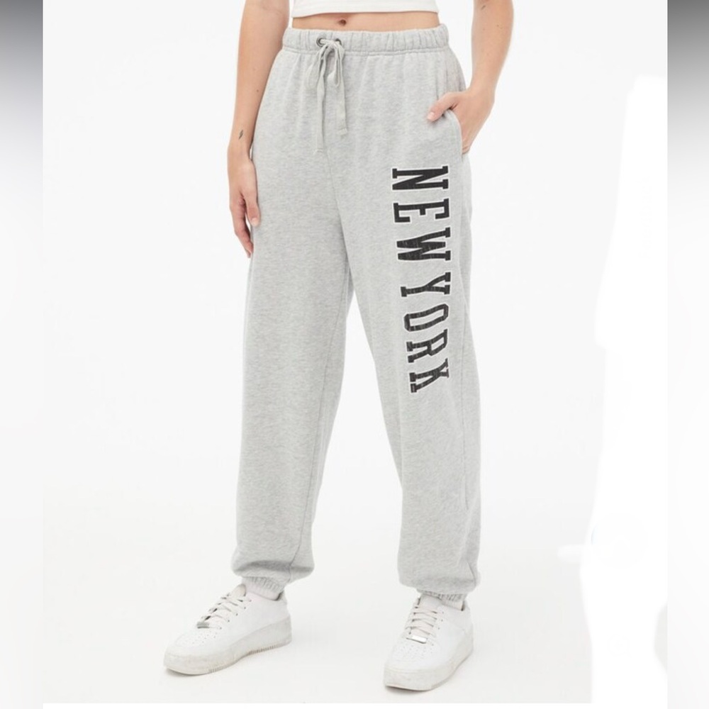 Aeropostale gray New York baggy high rise cinched sweatpants size XS